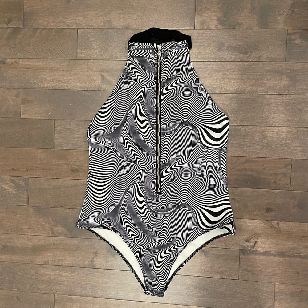 UNIF; Large